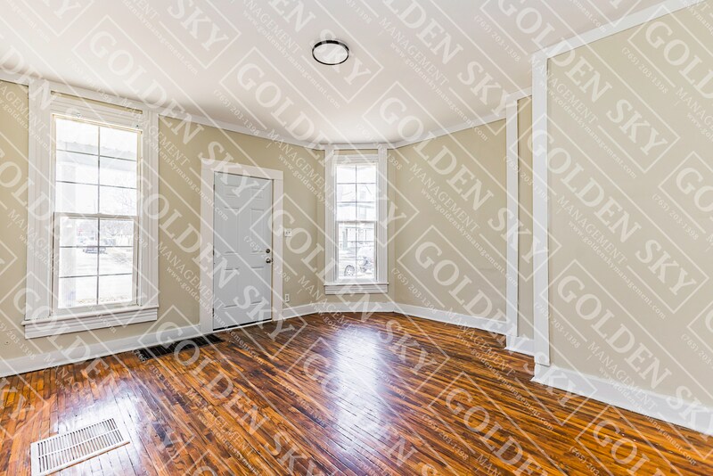 Foto principal - 826 W Main St