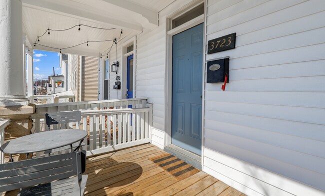 Building Photo - Stunning & Spacious 3 Bed/2 Bath Hampden H...