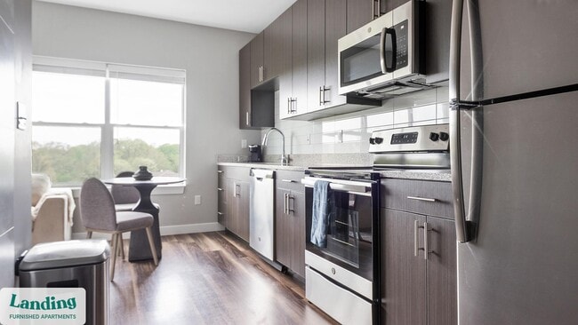 Building Photo - 1010 Enclave Blvd