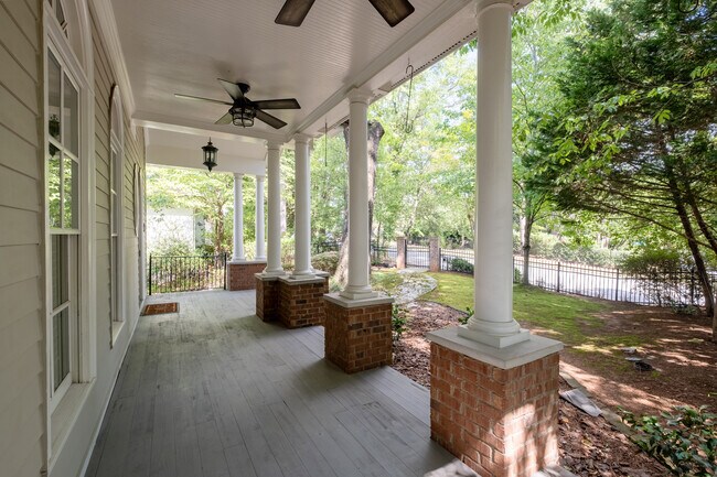 Building Photo - 3600 Habersham Rd NW