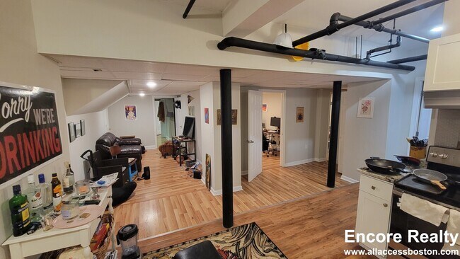 Foto del edificio - 1185 Commonwealth Ave