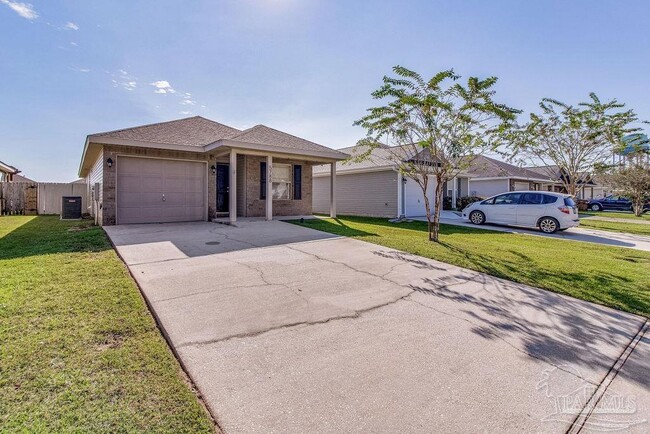 Building Photo - 5788 Pescara Dr