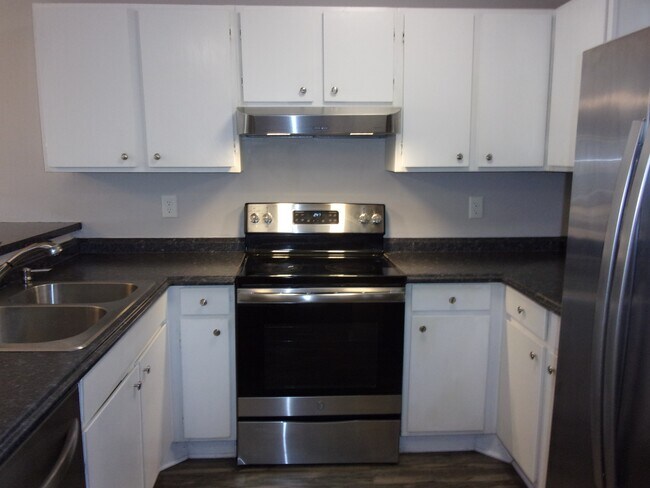 Foto del edificio - 1711 Eagles Pl