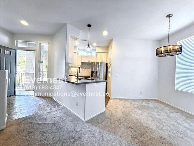 Building Photo - Charming 2-Bedroom Condo in Peaceful Sabre...
