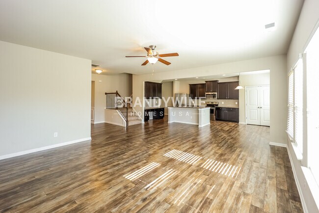Building Photo - 31 Cliffbriar Terrace