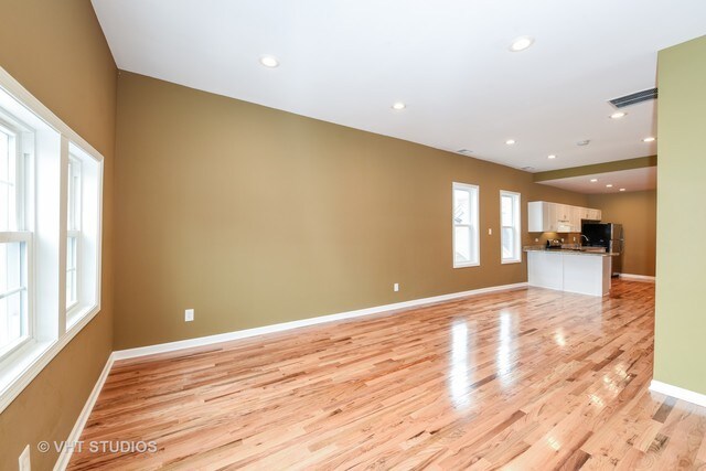 Foto del edificio - 1312 W Erie St