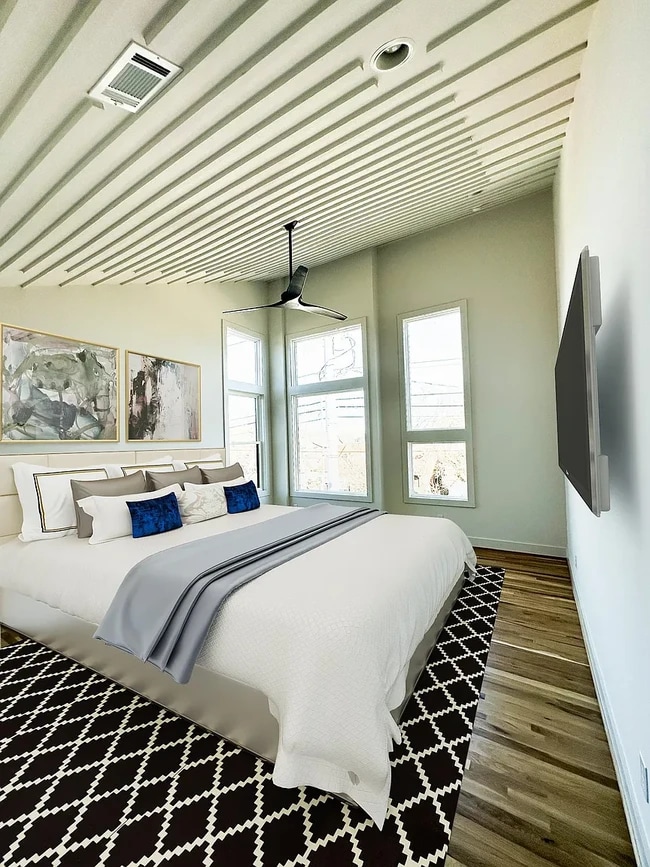 Photo - 1607 Martin St House