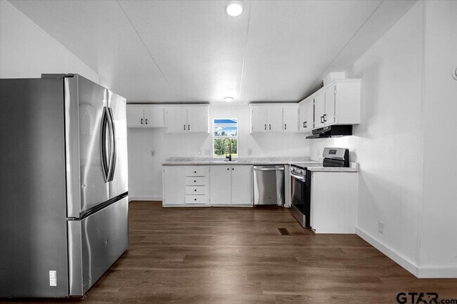 Foto del edificio - 17982 County Rd 4104