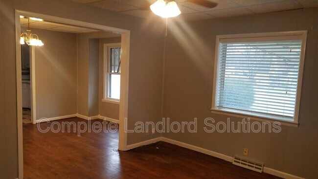 Foto del edificio - 2103 N 28th St