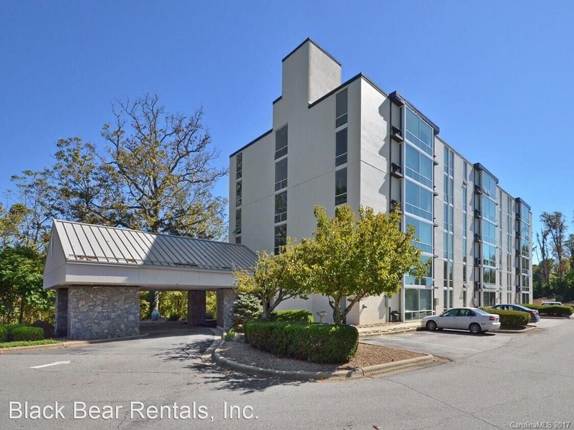 Primary Photo - 1 br, 1 bath House - 647 Town Mountain Roa...