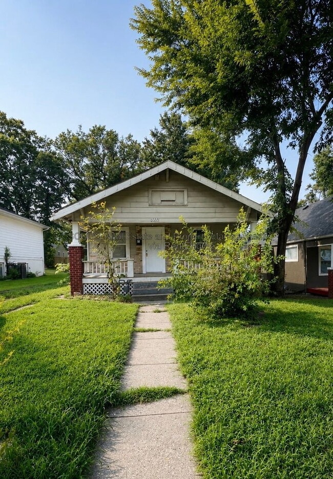Building Photo - 2723 Lathrop Ave