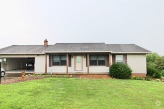 Building Photo - 180 Grandview Dr