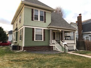 Building Photo - 1429 11th Ave