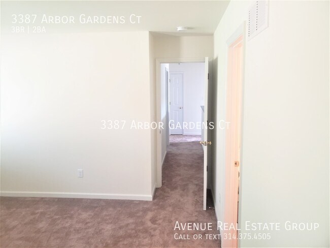 Building Photo - A 4bd, 2.5bth new build in Pattonville!