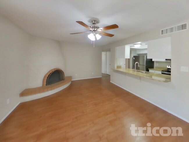 Foto del edificio - 4910 W Diana Ave