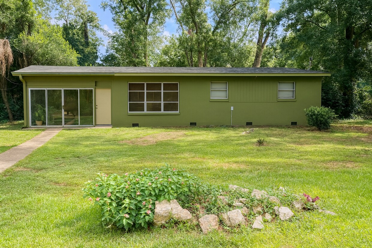 3 Bedroom House - Prime Location - 3 Bedroom House - Prime Location