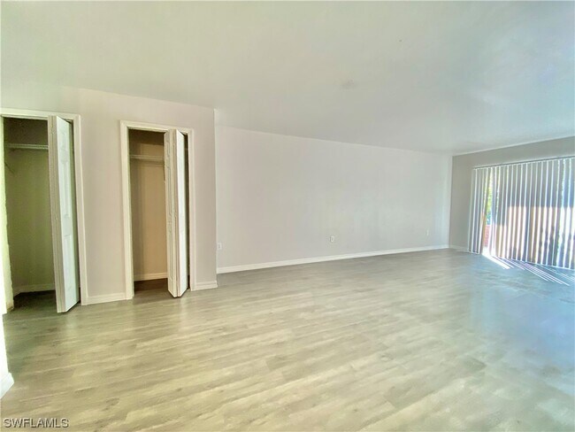 Foto del edificio - 3704 Broadway
