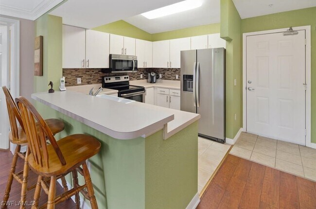 Foto del edificio - 8297 Key Royal Ln