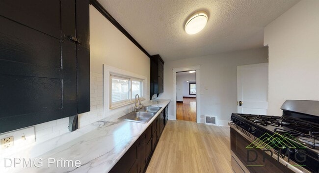 Building Photo - 2 br, 1 bath House - 224 S. Mifflin Ave.