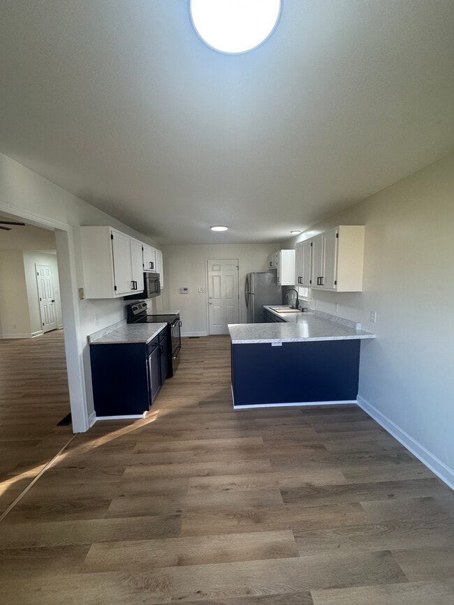 Building Photo - 1821 Swann St