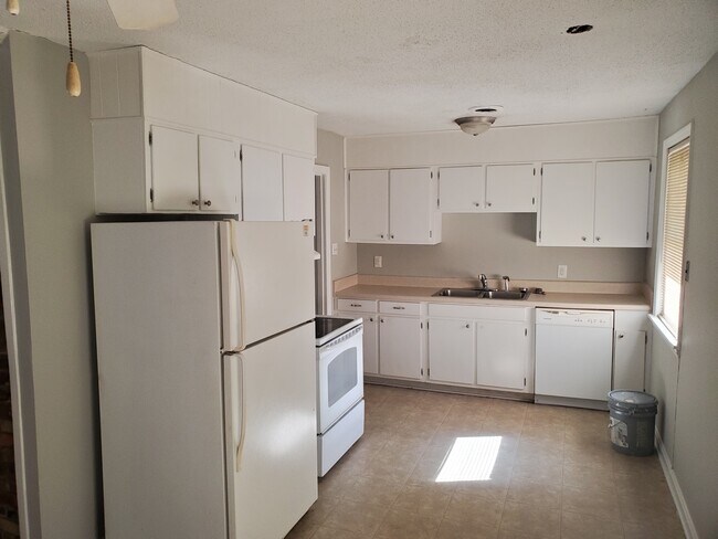 Foto del edificio - 2720 Barry Dr
