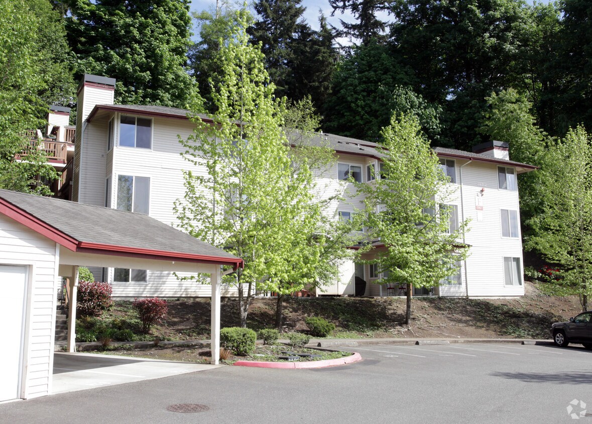 Cambria Hills Apartments in Bothell, WA