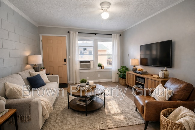 Building Photo - 412 A Lake Ave