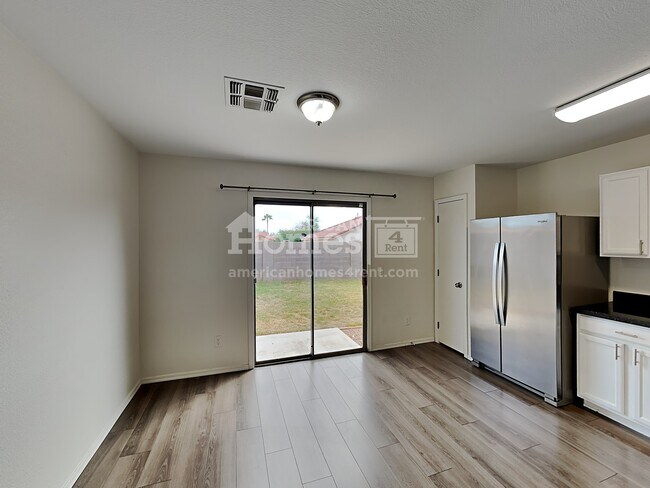 Foto del edificio - 11343 E Quintana Ave