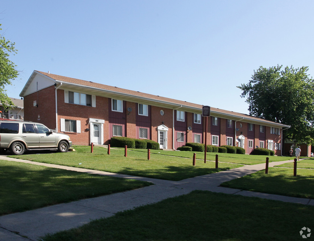 Randall West - Apartments In Aurora, Il 