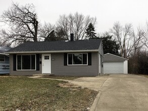 Building Photo - 1114 Acton Rd