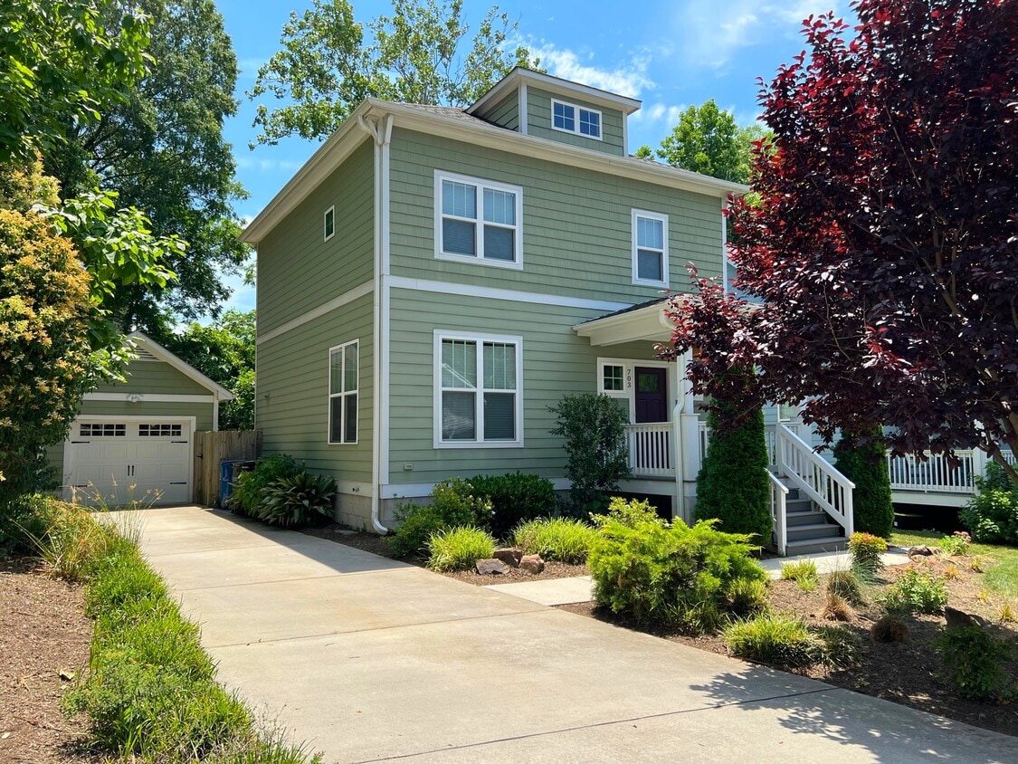 Primary Photo - 703 Gerard St