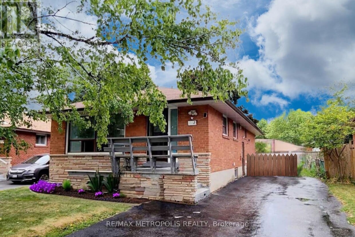 Primary Photo - 112 Brantwood Dr