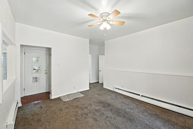 Foto del edificio - 5631 W 16th Ave