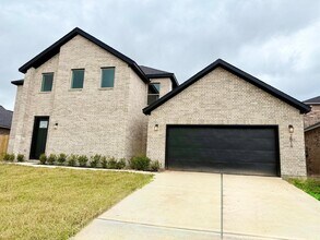 Building Photo - 2518 Liguria Ln