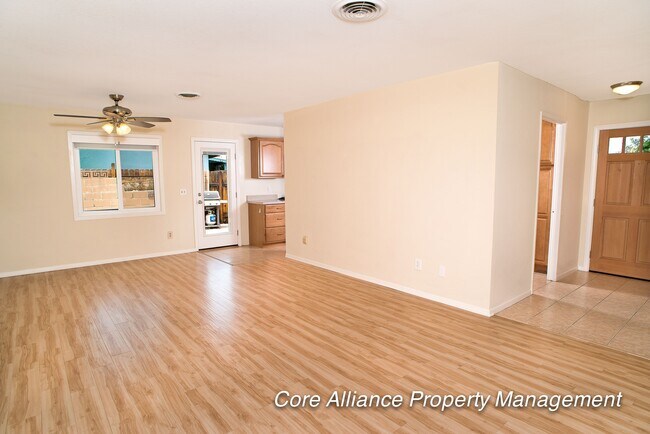Building Photo - 6533 Cleomoore Ave