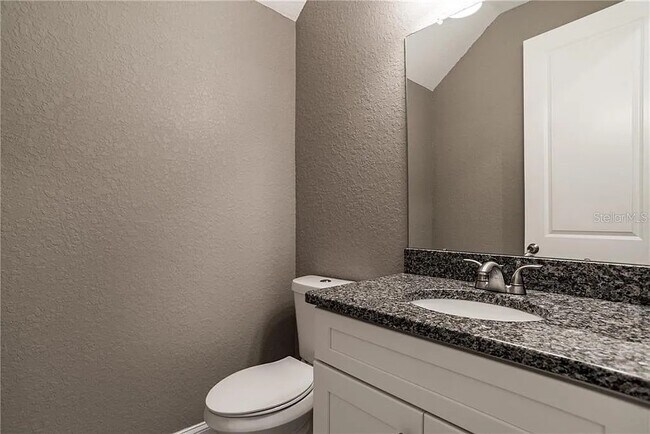 Foto del edificio - 2144 Lunn Landings Blvd