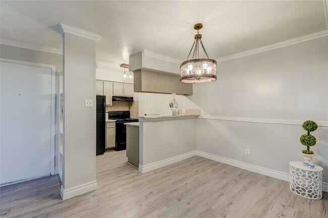 Foto del edificio - 2700 Westridge St