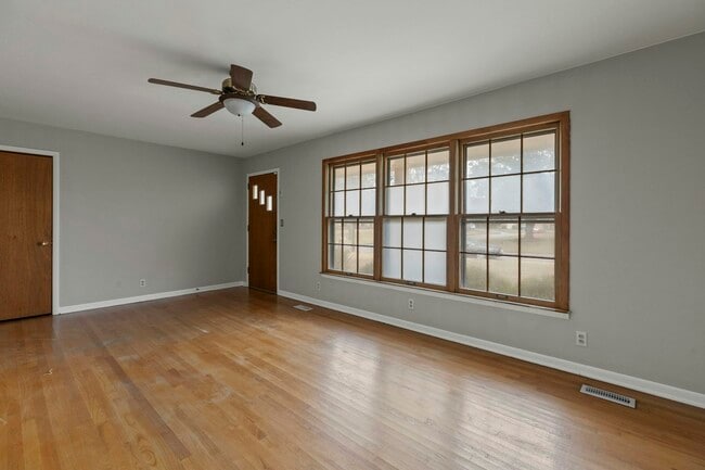 Foto del edificio - 3511 Purdy Dr NW