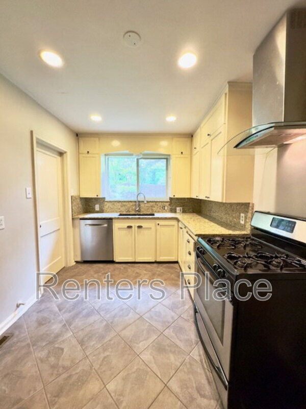 Foto del edificio - 2127 S Delaware Ct