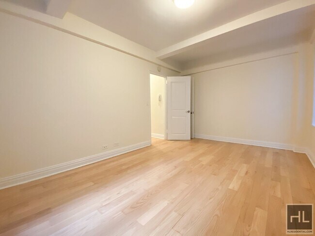 Foto del edificio - EAST 56 STREET