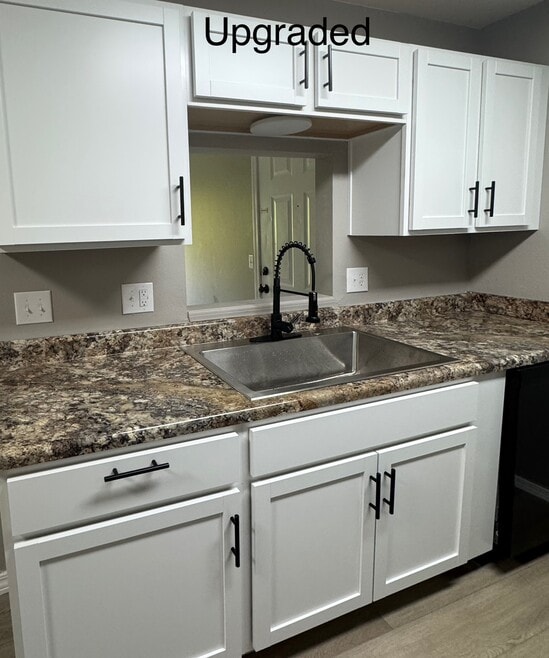 Upgraded Kitchen - Mountain Boulevard