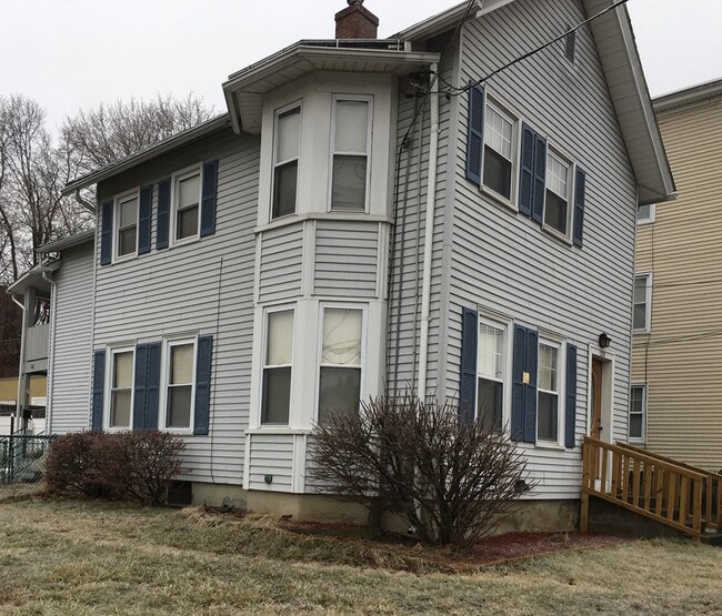 Building Photo - 278 E Main St