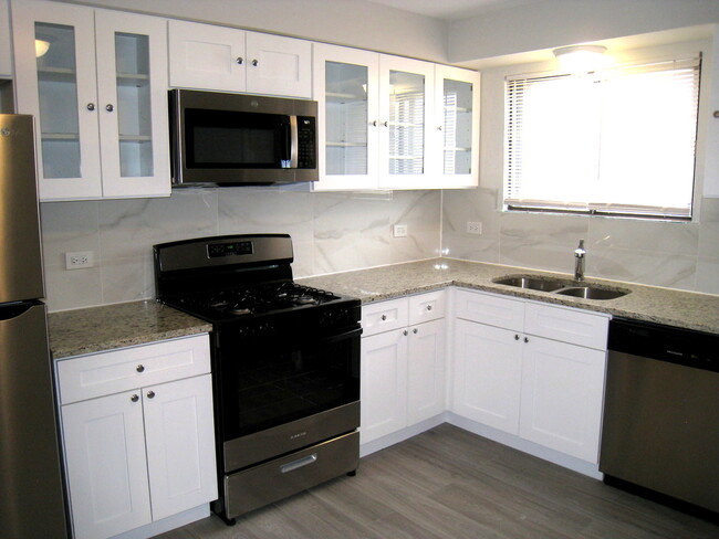 Foto del edificio - 919 S McKinley Ave