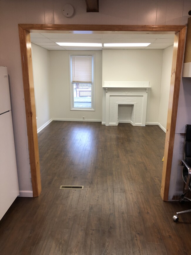 Open concept kitchen/living room - 208 S Arch St