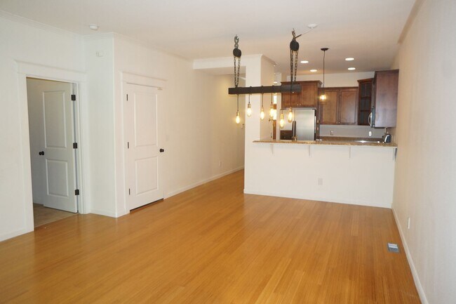 Foto del edificio - Spectacular SW Liar Hill 3 bedroom Townhouse