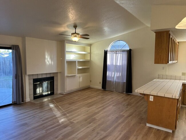 Building Photo - Charming 3-Bedroom, 2-Bathroom Vacaville Home