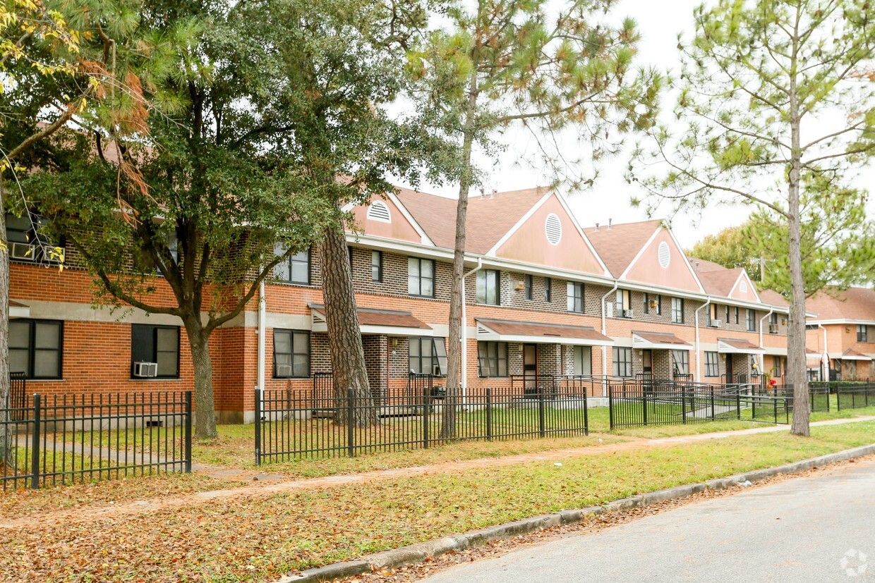 Building Photo - Cuney Homes