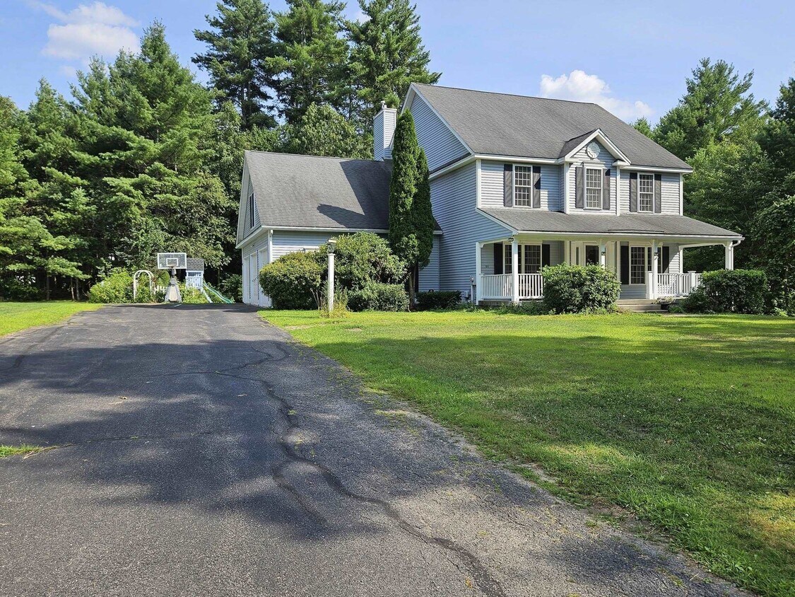 Foto principal - 50 Winding Rd