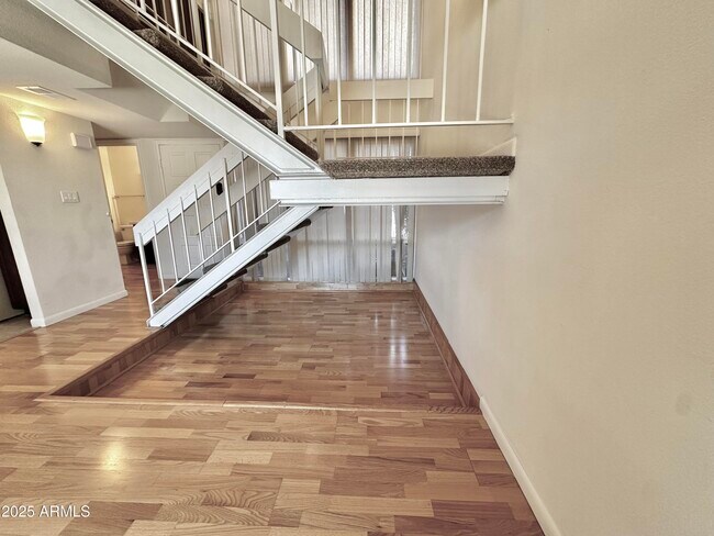 Foto del edificio - 7911 E San Miguel Ave