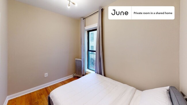Foto del edificio - Room in Shared 4 bed/1 bath home